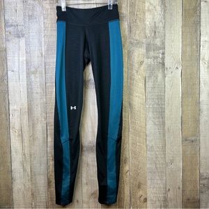 Under Armour Size XS Fitted Cold Gear Black & Peacock Color Leggings